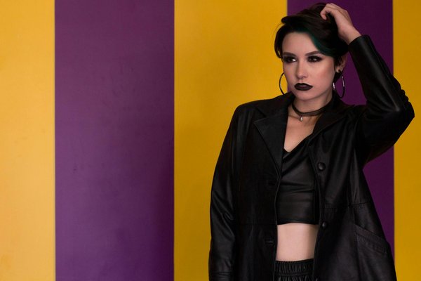 Adoptez le bob grenouille pour un look amusant et coloré !